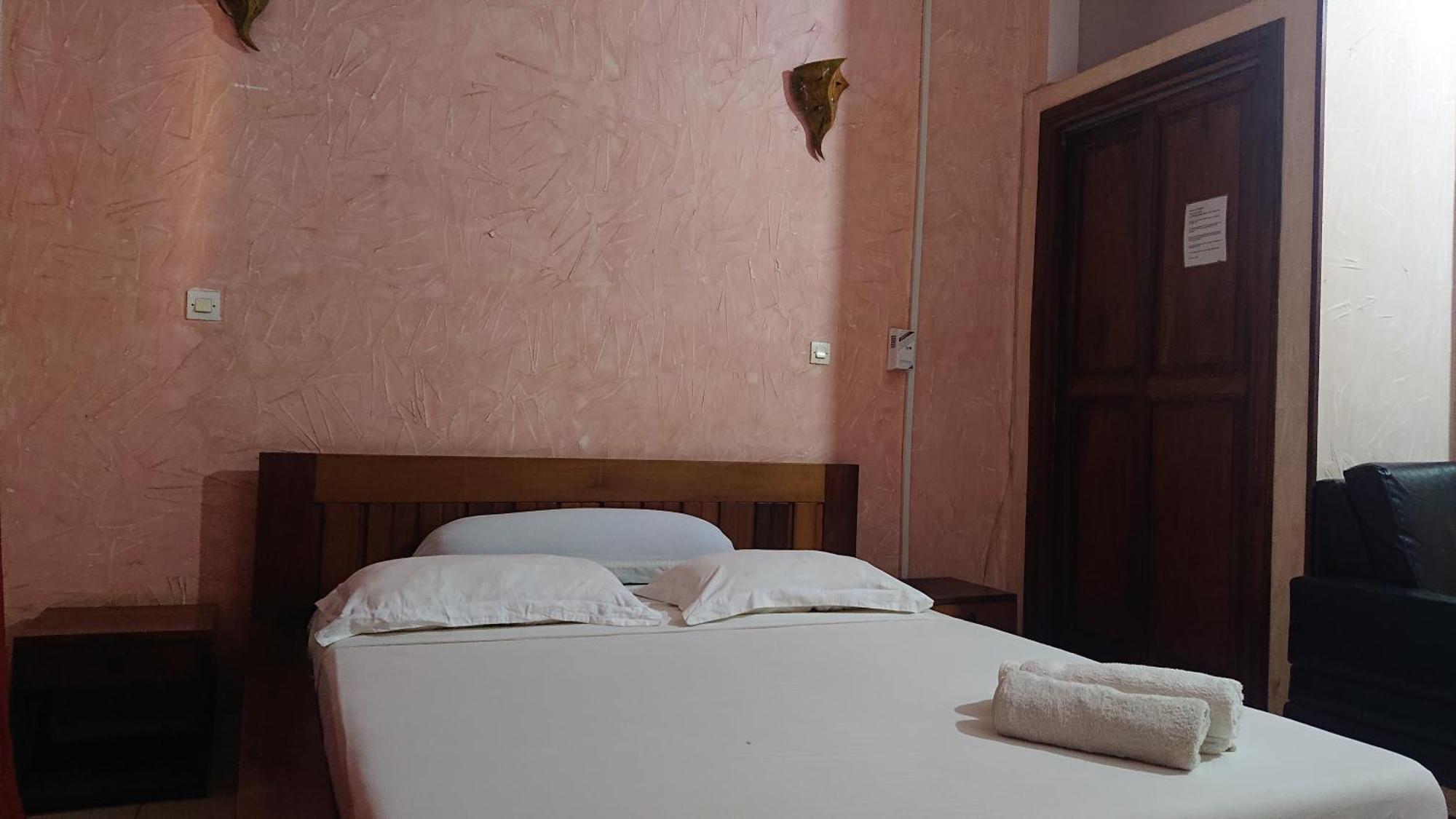 Central Hotel Antsiranana Ngoại thất bức ảnh