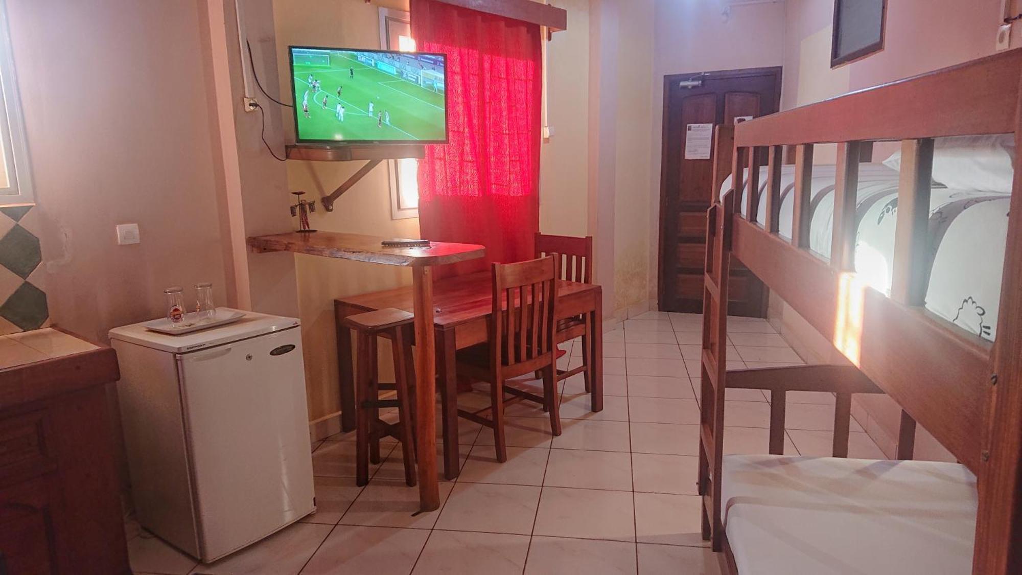 Central Hotel Antsiranana Ngoại thất bức ảnh