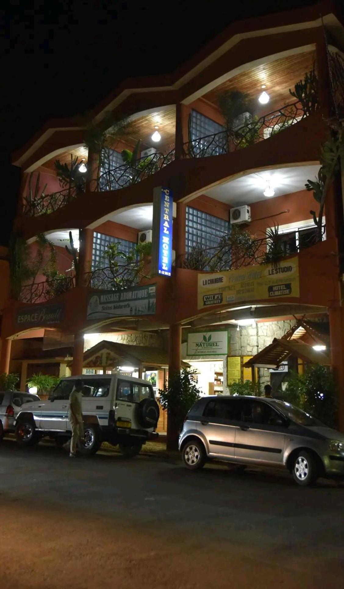 Central Hotel Antsiranana Ngoại thất bức ảnh