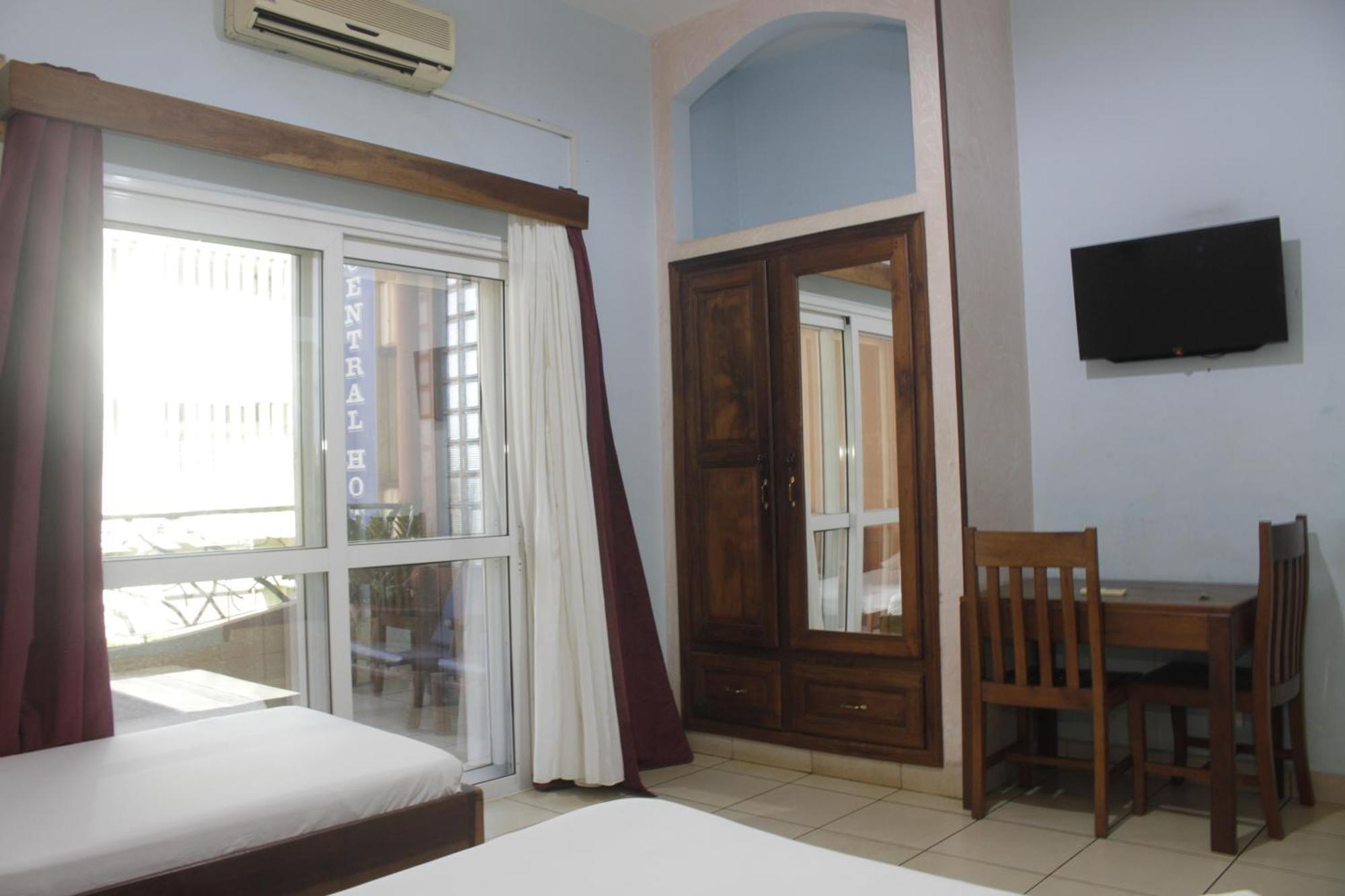 Central Hotel Antsiranana Ngoại thất bức ảnh